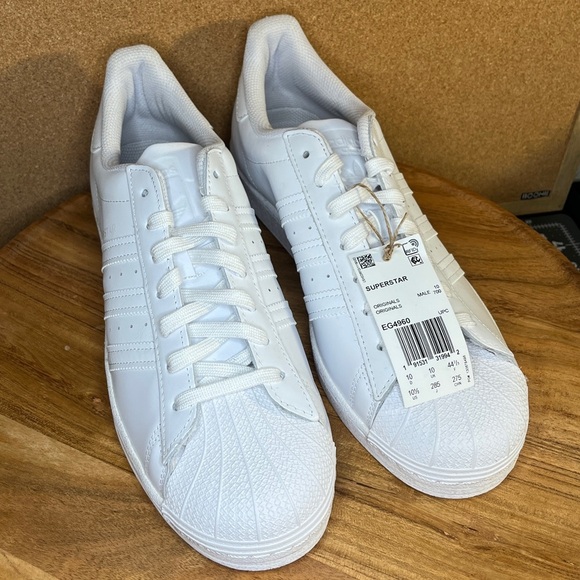 Adidas
Superstars 2
Brand new - Picture 3 of 9